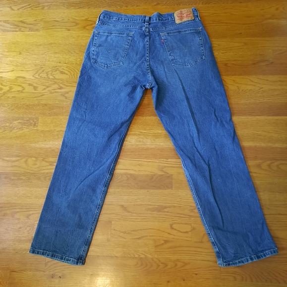 Levi's Men's 541 Athletic Fit Stretch Jean Medium Wash Size 35x30 - Picture 2 of 9